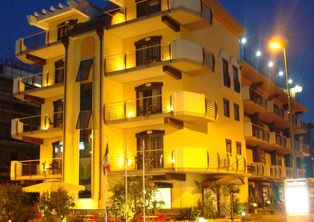 Rama Palace Hotel Casalnuovo Di Napoli Zewnętrze zdjęcie